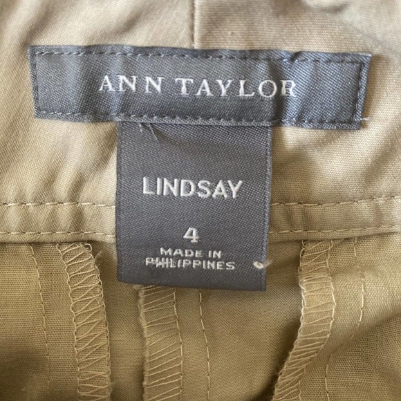 Ann Taylor Pants Womens Size 4 Tan Lindsay Crop Ankle Chino Mid Rise‎ Buttons - Picture 7 of 9